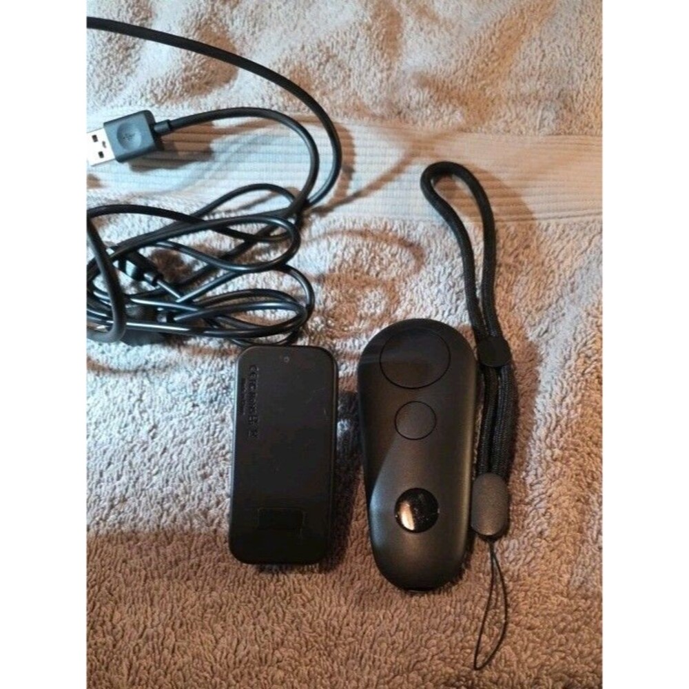 Kindle Wireless Clicker Remote, Hands-Free Page Turner for Tablets & Phones